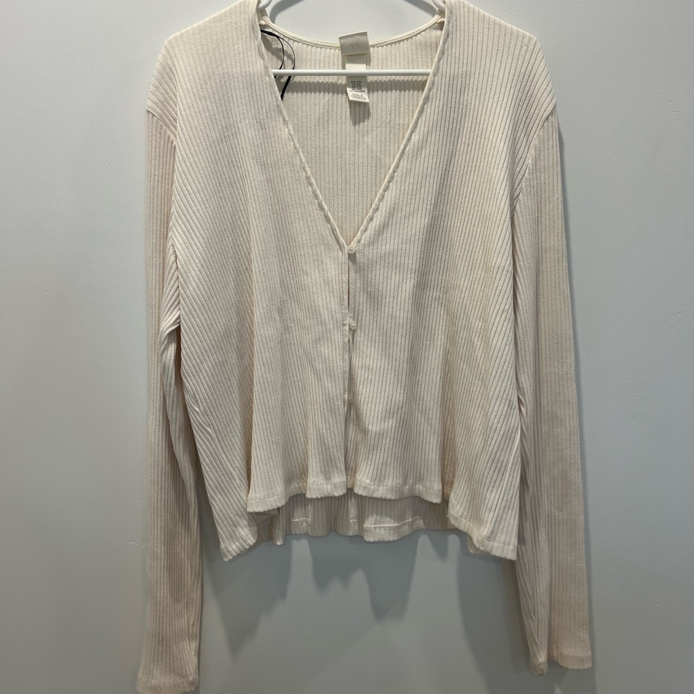 H&M Cream Ribbed V-Neck Blouse